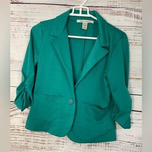 Stylish turquoise blazer with ruched sleeves